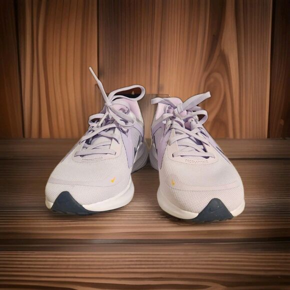 Size 8 - Nike Quest Low Purple W - Picture 4 of 7